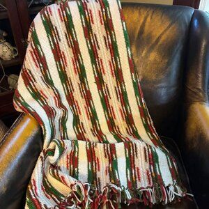 Hand Crocheted 1970’s (46” x 56”) Fringed Afghan Blanket